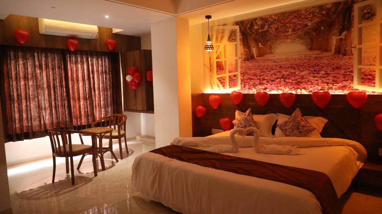 Hotel The Grand Piano - Best Business Hotel In Patan מראה חיצוני תמונה