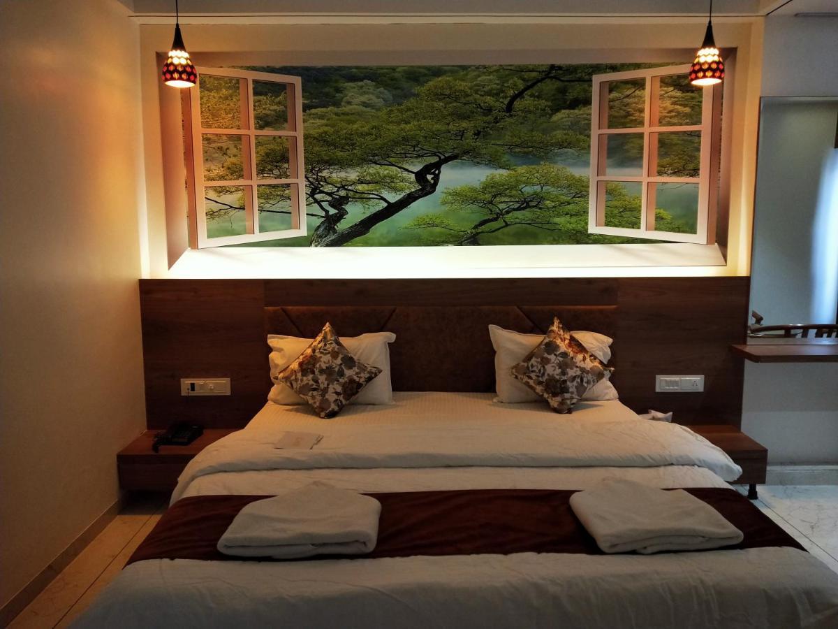 Hotel The Grand Piano - Best Business Hotel In Patan מראה חיצוני תמונה