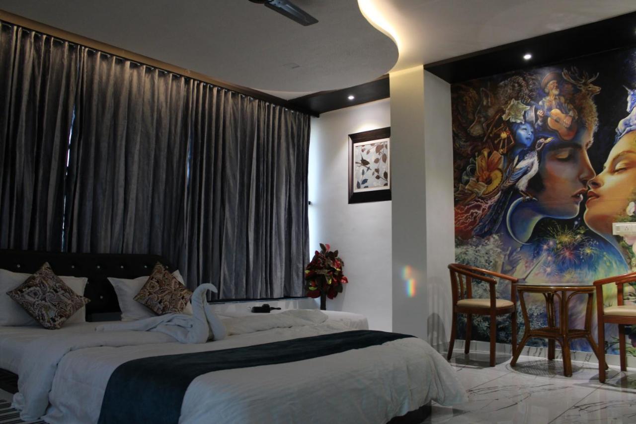 Hotel The Grand Piano - Best Business Hotel In Patan מראה חיצוני תמונה