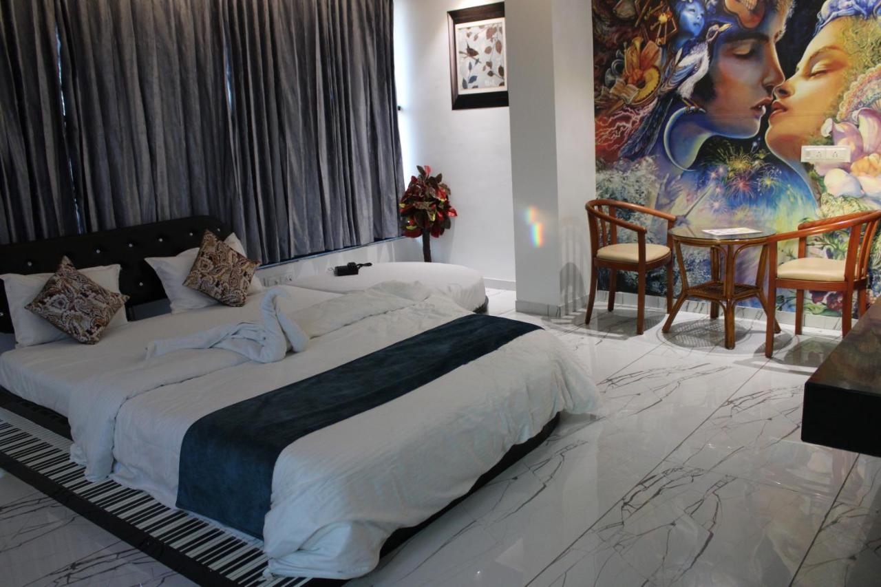 Hotel The Grand Piano - Best Business Hotel In Patan מראה חיצוני תמונה