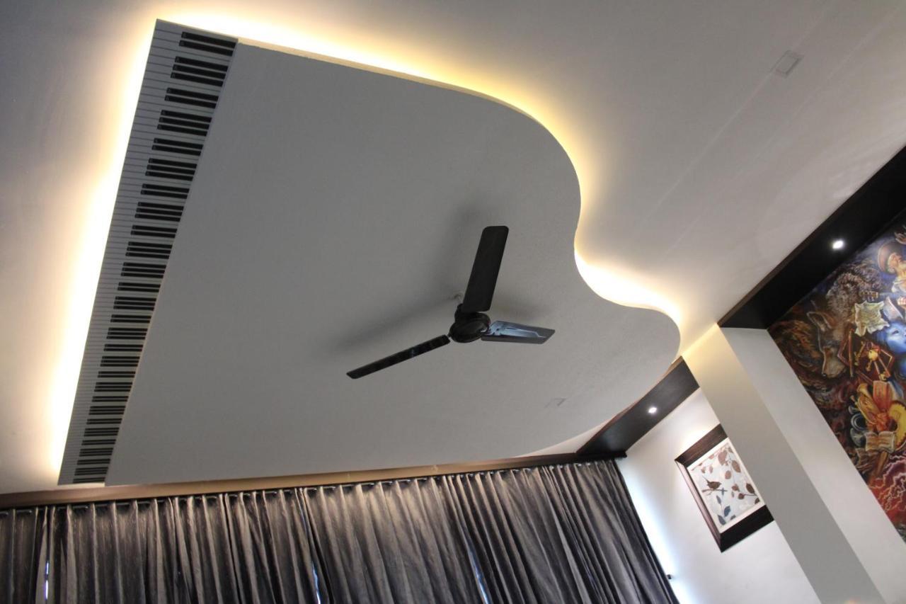 Hotel The Grand Piano - Best Business Hotel In Patan מראה חיצוני תמונה