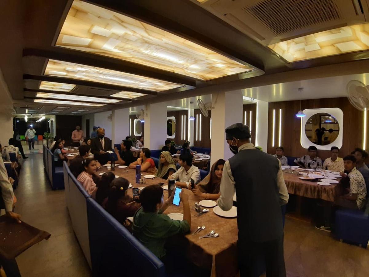 Hotel The Grand Piano - Best Business Hotel In Patan מראה חיצוני תמונה